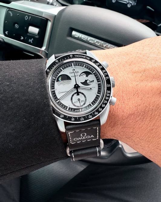 Omega x Swatch Earth Phase MoonSwatch - Mission to the Moon
